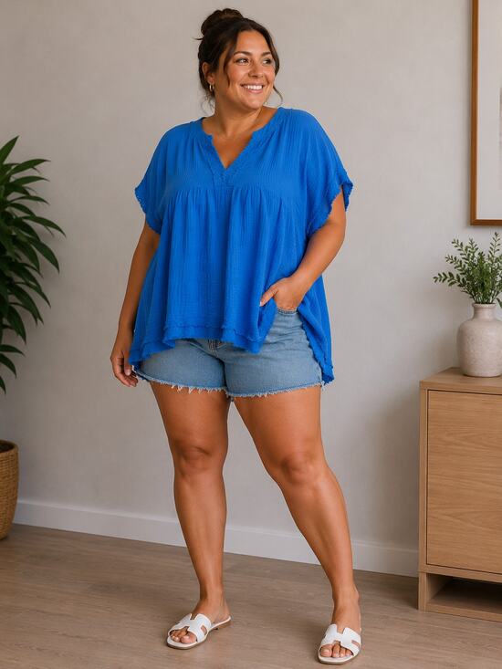 Zenana Outfitters Tops - Zenana Boutique blue raw edge blouse 2X